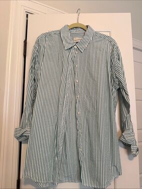 Universal Thread Green and White Striped Button-Down Shirt